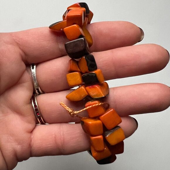 Unbranded Women's Orange Tagua Nut Rectangular Bead Stretch Bracelet NWOT - Picture 2 of 12
